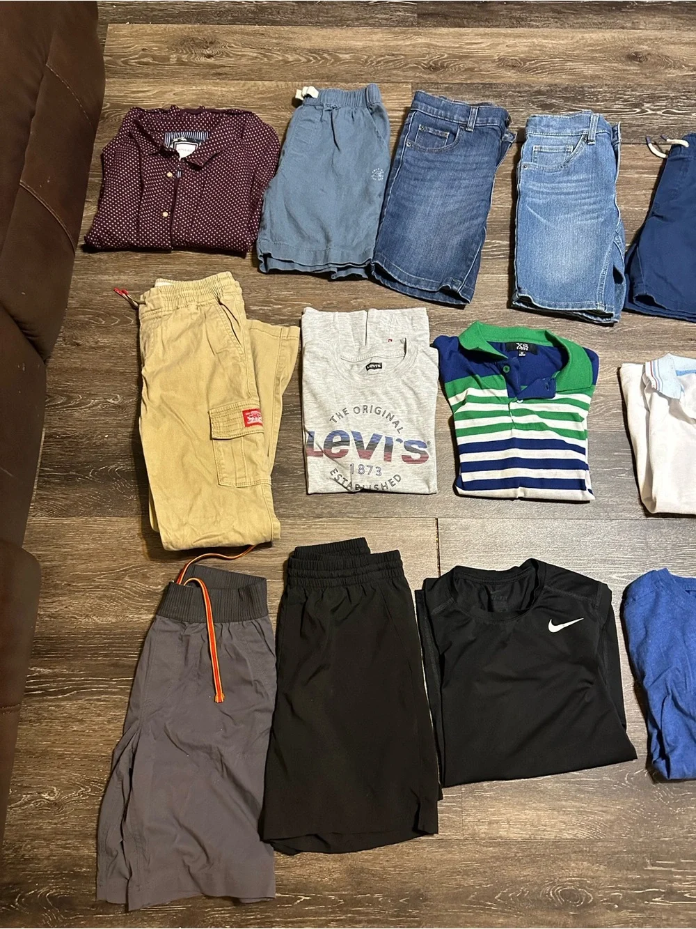 Mixed Men's Clothing Lot - Assorted Colors (Jeans, Tees, Shorts)